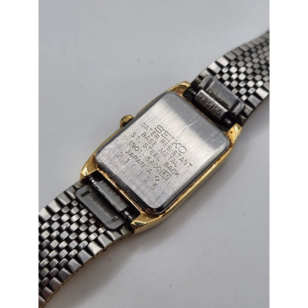 Seiko Quartz Watch Womens 6 Gold Tone Rectangle Dial Vintage 1N01-5A00